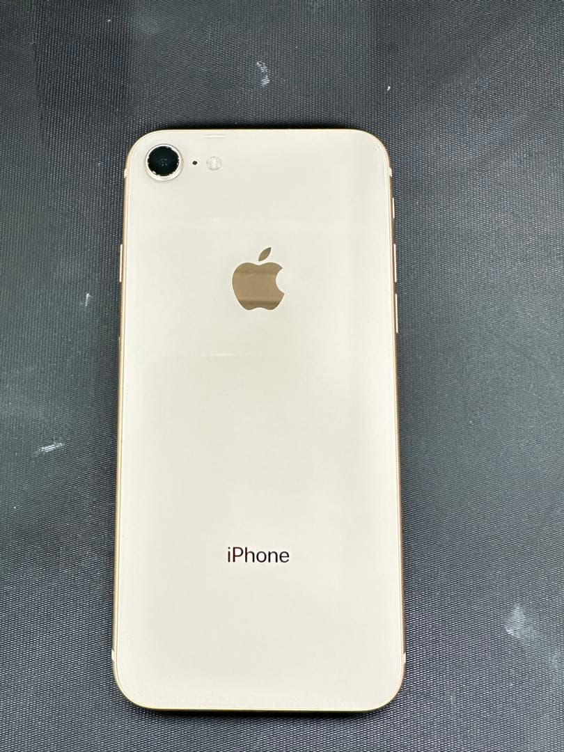 Apple iPhone 8 ゴールド 本体 ドコモ SIMフリー