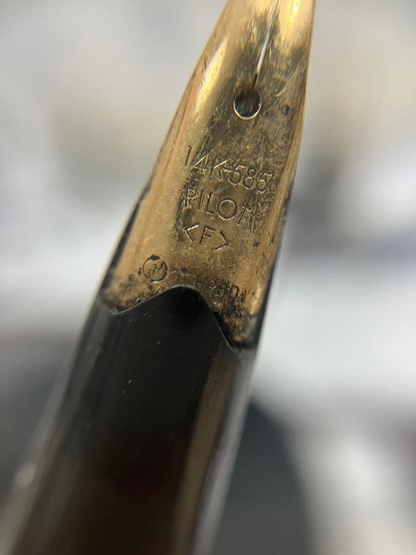 PILOT 14k 585 刻印 万年筆 黒ゴールド パイロット