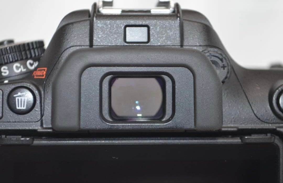 滅多にないシャッター数6000回以下 Nikon D7500☆Wi-Fi搭載