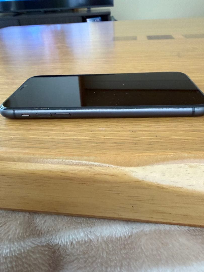スマートフォン本体 iPhone11 64gb