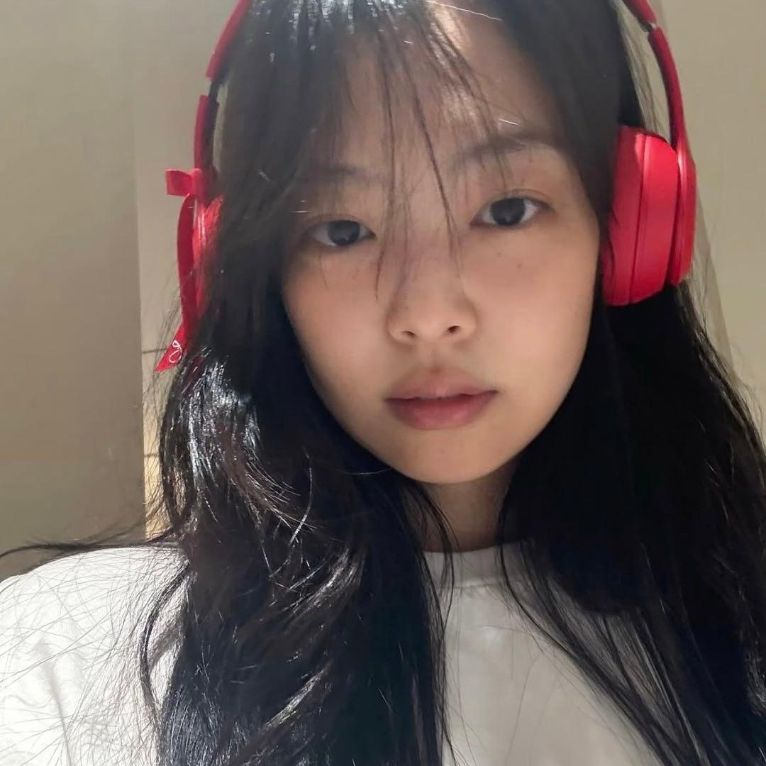 その他 Beats Solo 4 JENNIE Special Edition