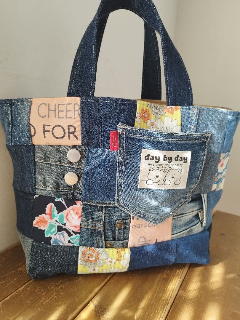 No.1346ハンドメイド★トートバッグ★デニムリメイク★パッチワーク