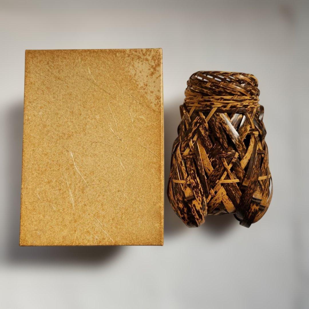 未使用品 掛け花籠 虎斑竹 セミ形 虎竹 落とし付き 茶道具 竹細工