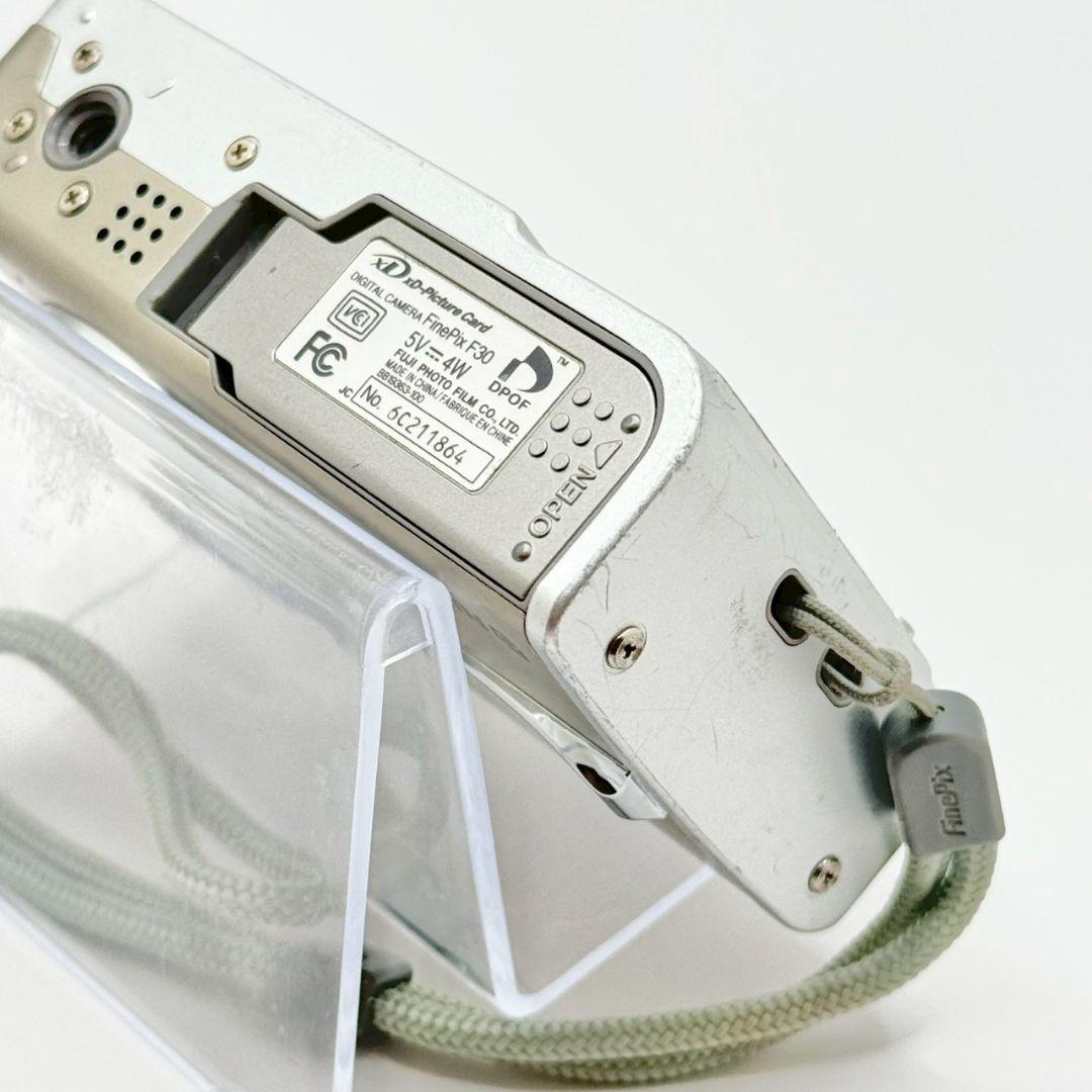 【動作確認済み】FUJIFILM FINEPIX F30 コンデジ