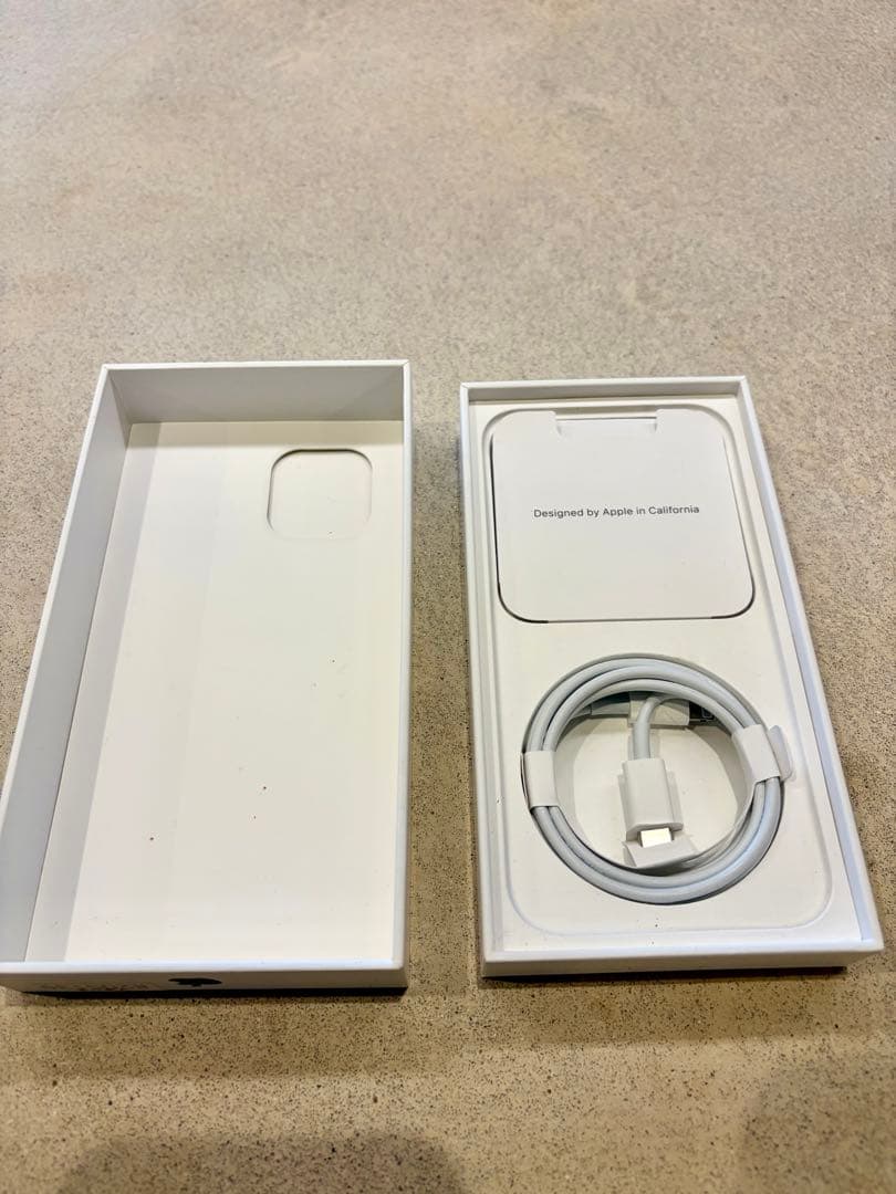 Apple iPhone 12 ブルー 本体 純正充電ケーブル、スマホケース付
