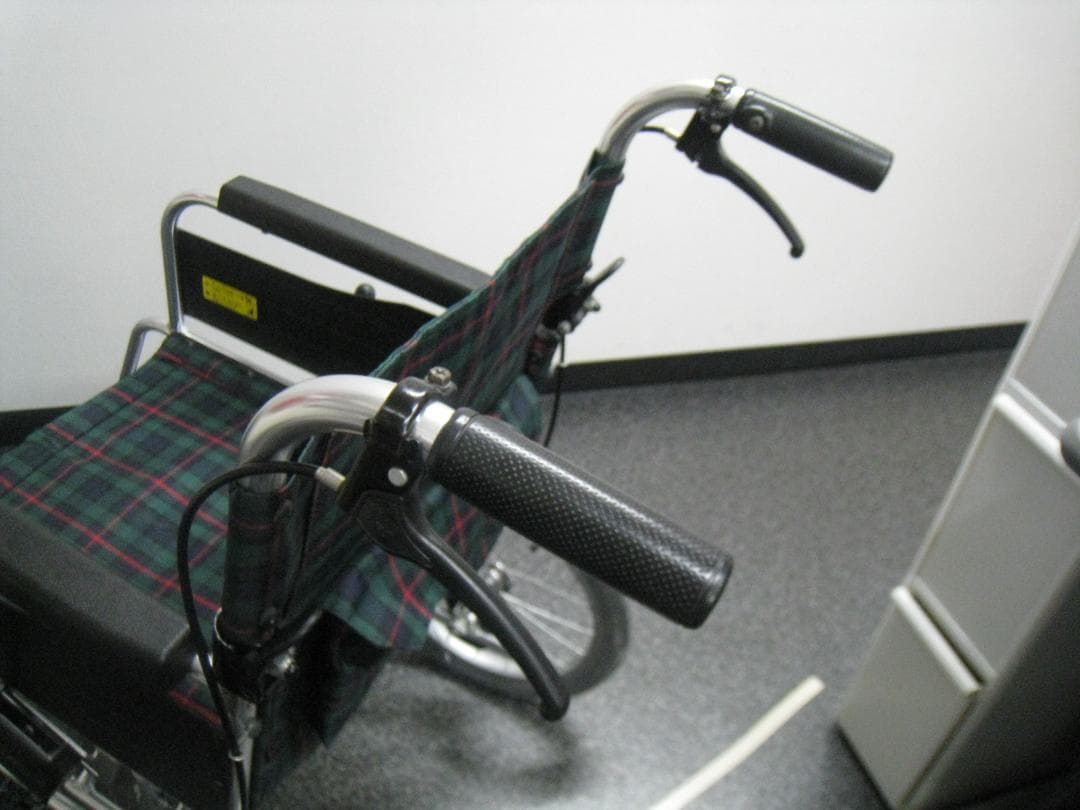 ミキ MiKi 介助型車椅子 MPCN-46JD グリーンチェック柄 ①