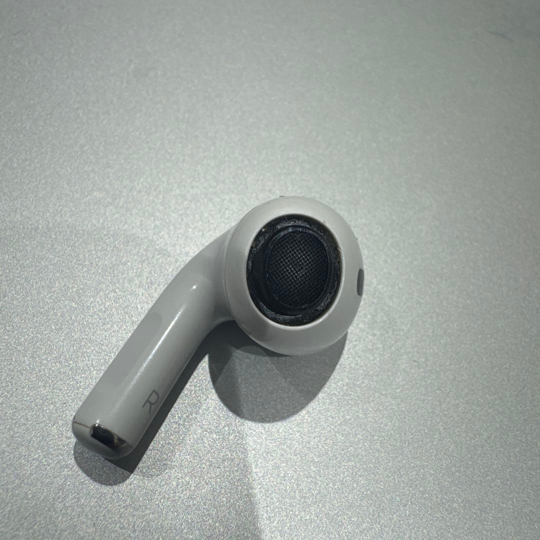AirPods Pro イヤホンのみ ケースなし