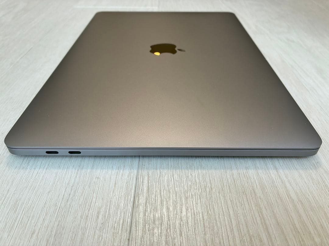 MacBook Pro 13インチi7/16Gb/500Gb Autocad設計