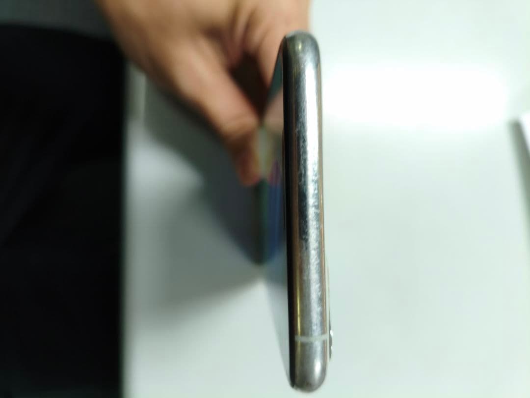Apple iPhone 11pro max シルバー 本体のみ