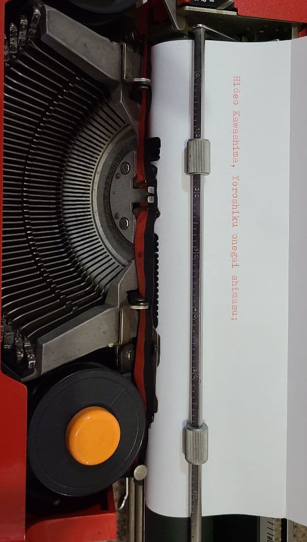 タイプライター、Olivetti Valentine