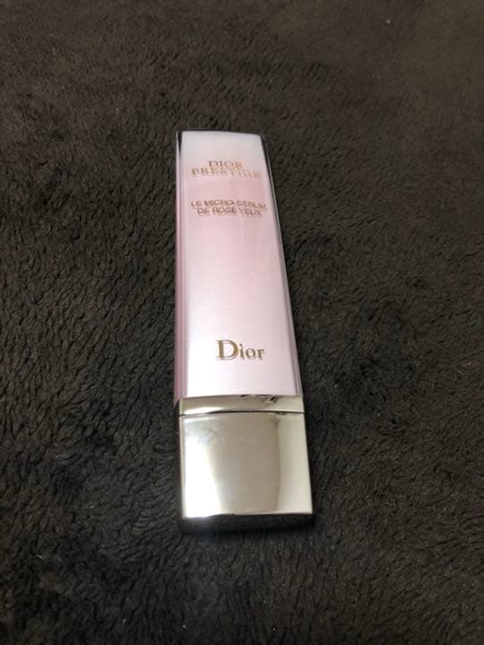 Dior.プレステージ　セラム　ド　ローズ　ユー　15ml.+8コのテスター付