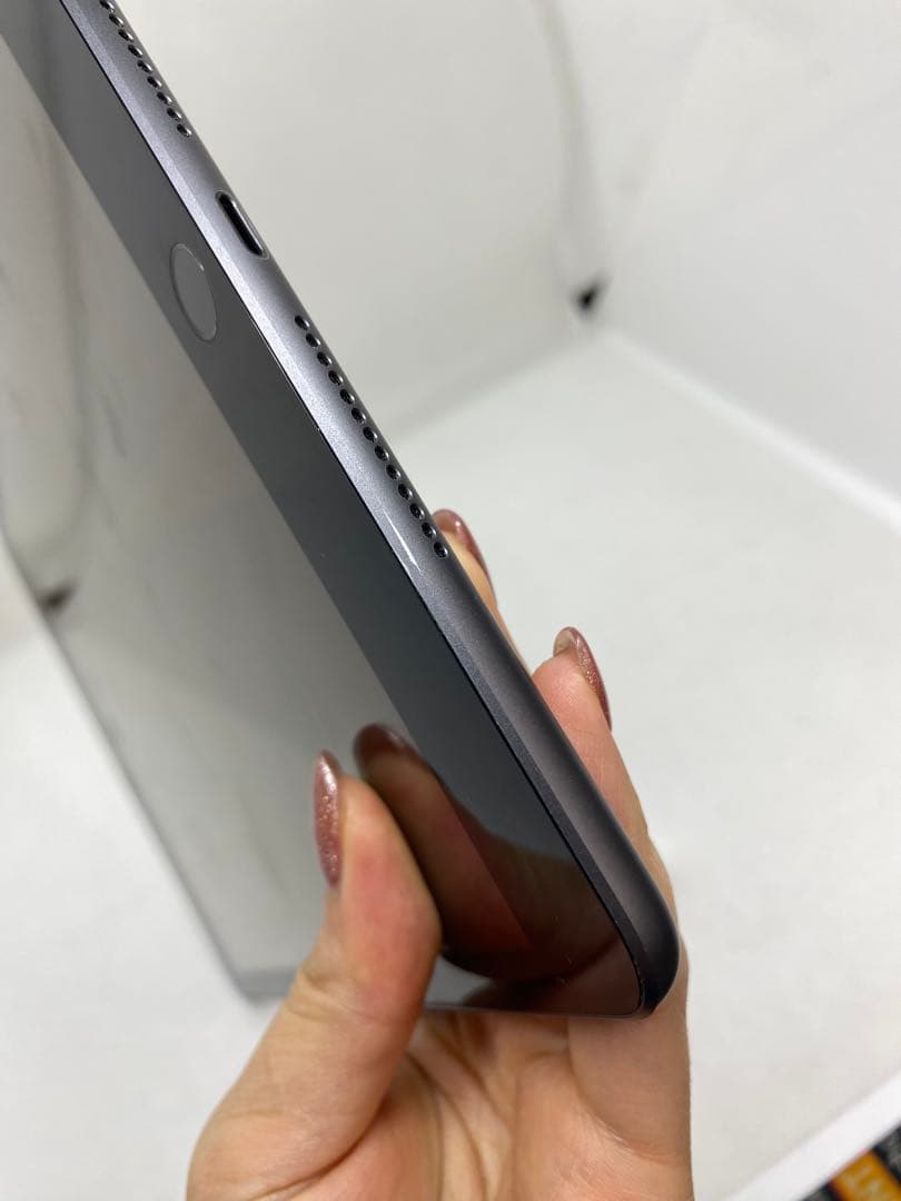 iPad 第9世代 256GB WiFiモデル. NGC96
