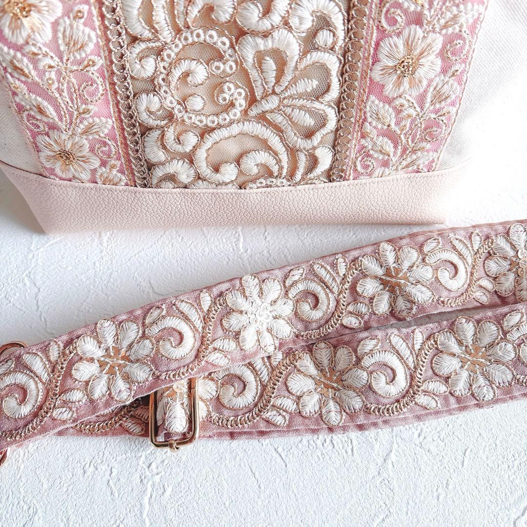 インド刺繍リボン　Lサイズ　サコッシュ　ショルダーバッグ　ハンドメイド　ピンク
