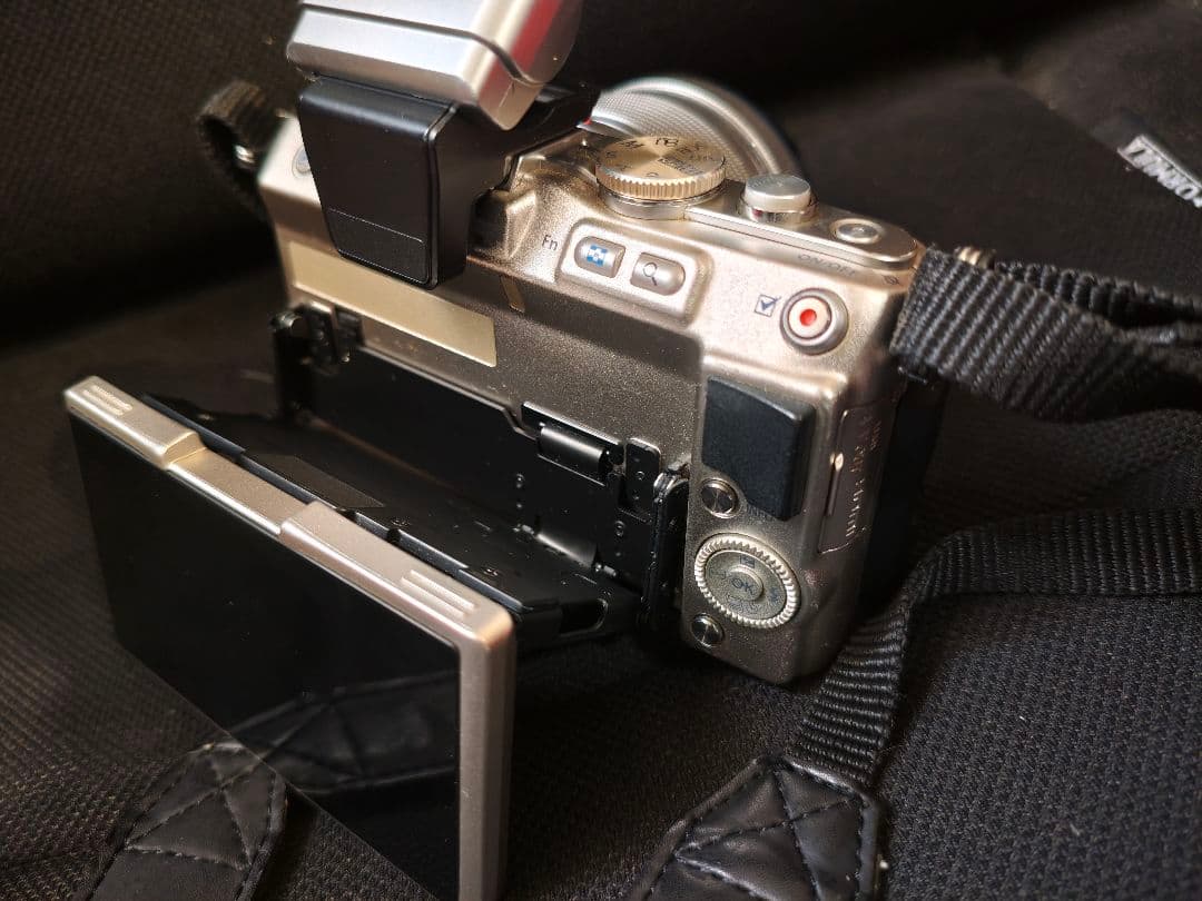 【FlashAir 8GB付】OLYMPUS PEN Lite E-PL5