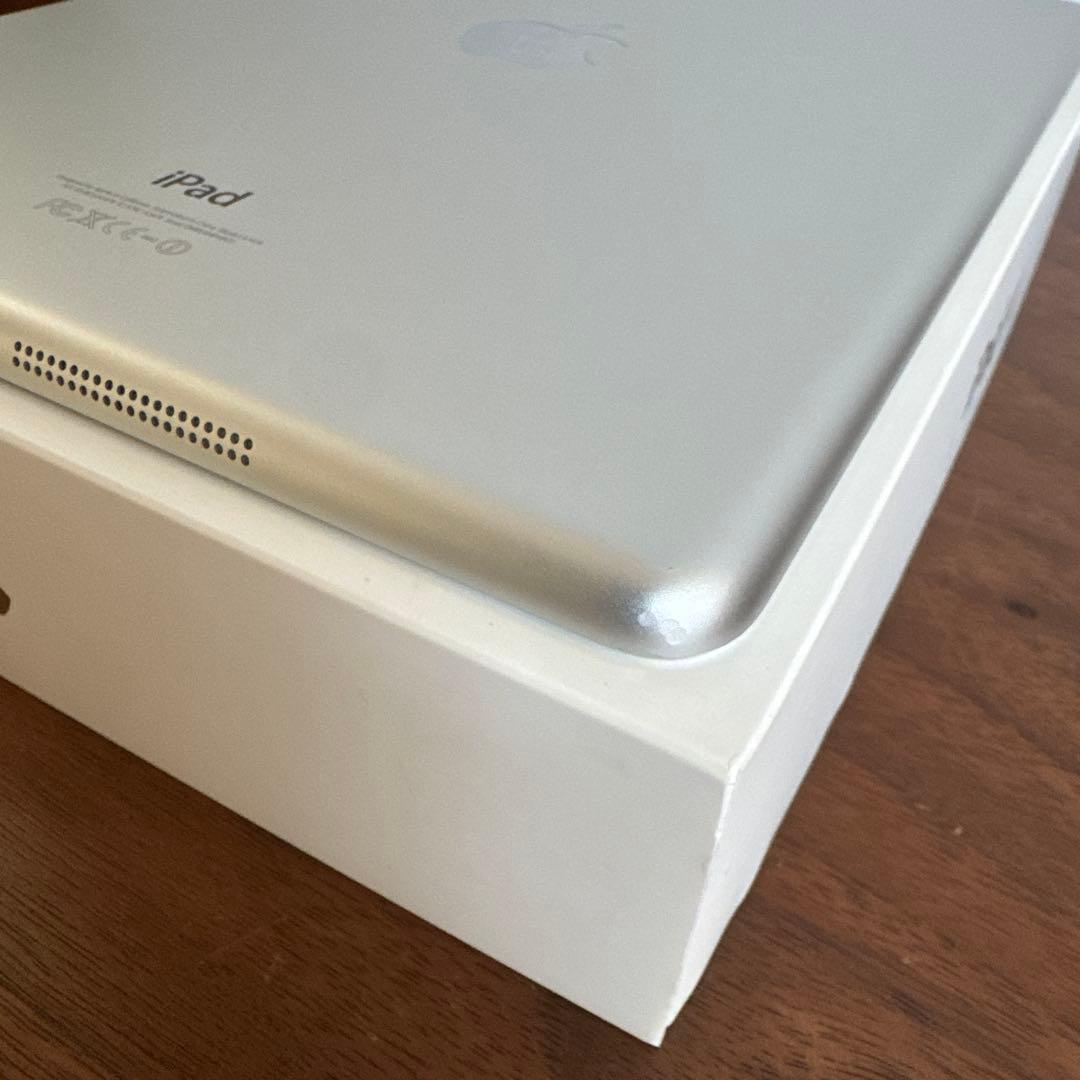 iPad air Wi-fi 128GB シルバー／匿名送料込