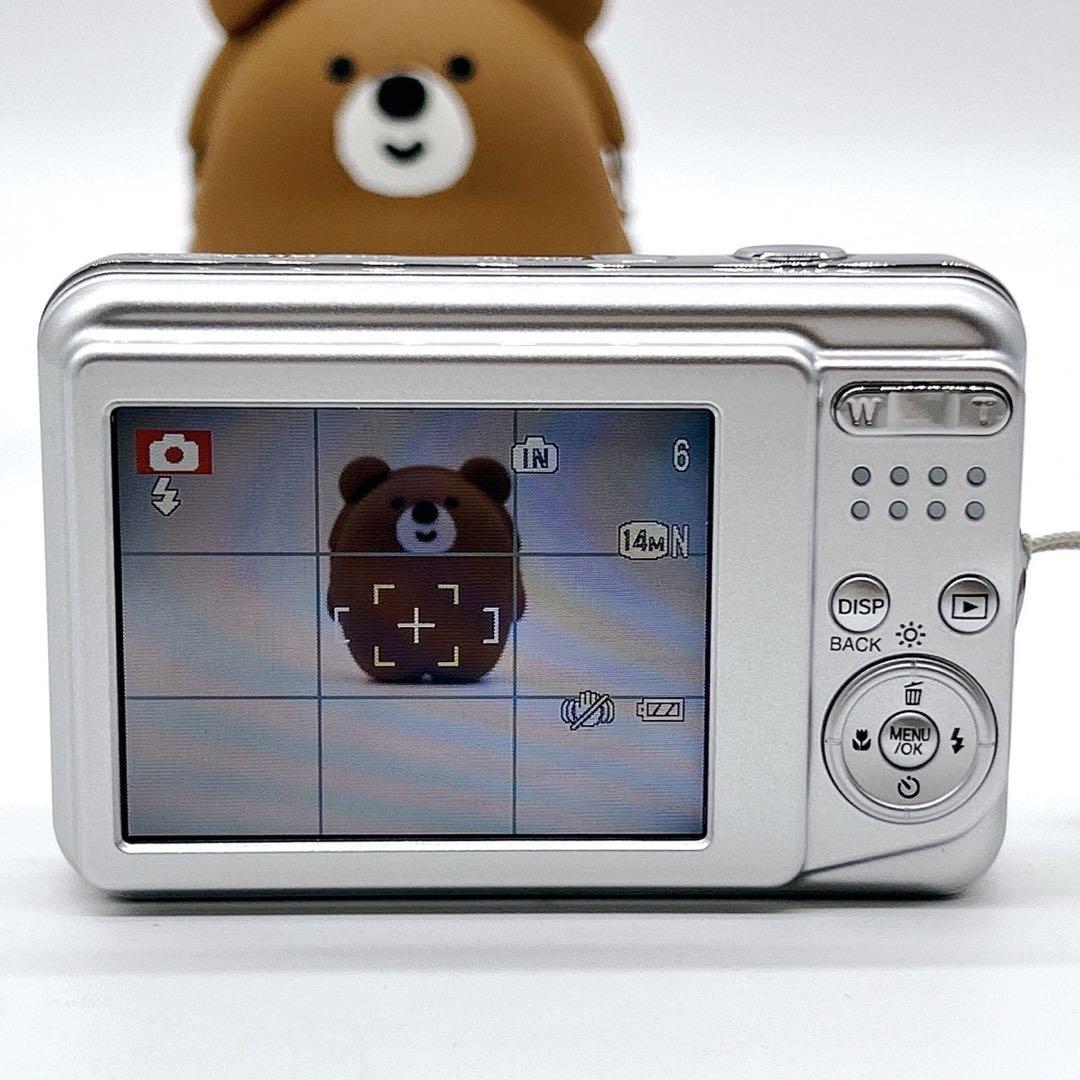 FUJIFILM フジフィルム FinePix AV150 シルバー デジカメ