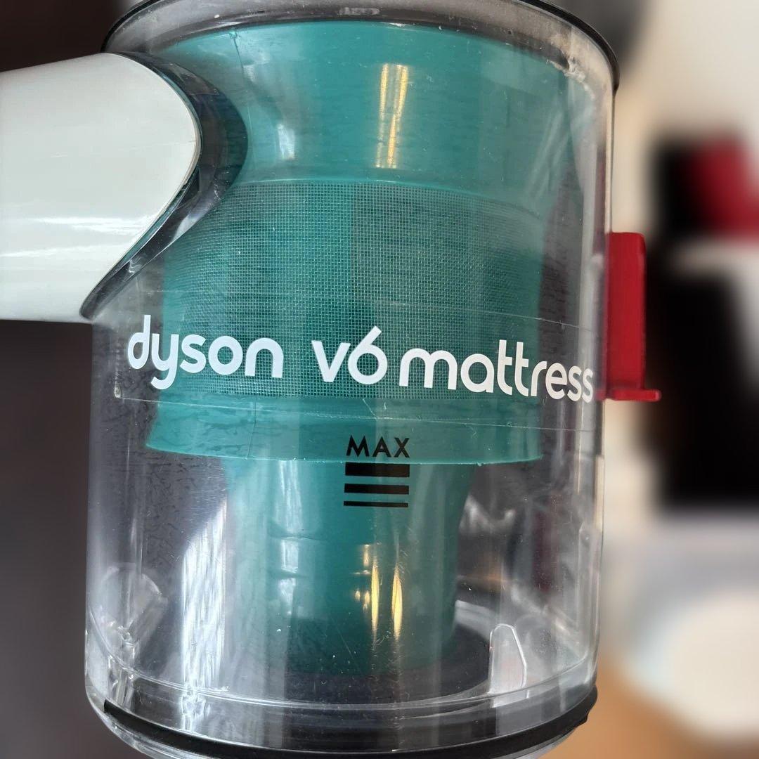 【美品】dyson v6 mattress コードレスクリーナー　布団クリーナー