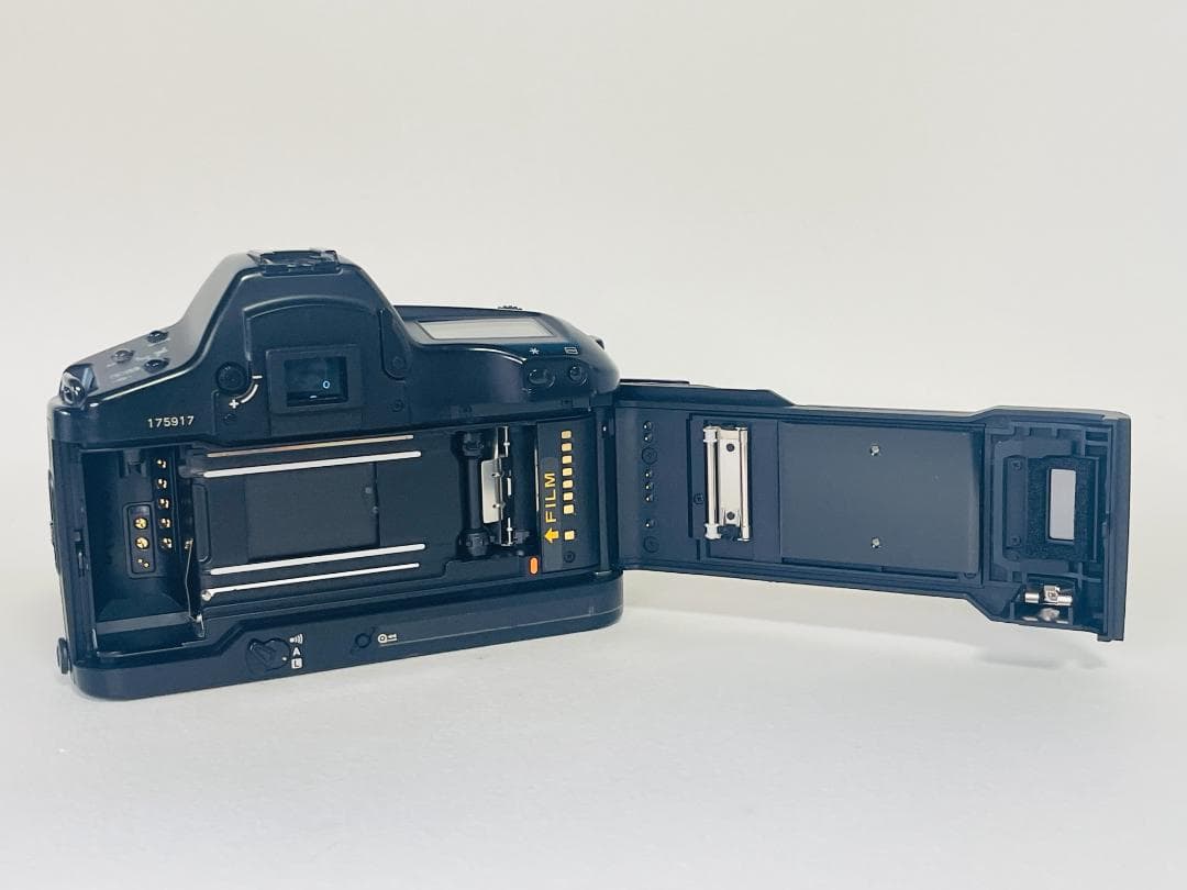 【美品】完動品 Canon EOS-1N フィルム一眼レフカメラ BCエラー無し