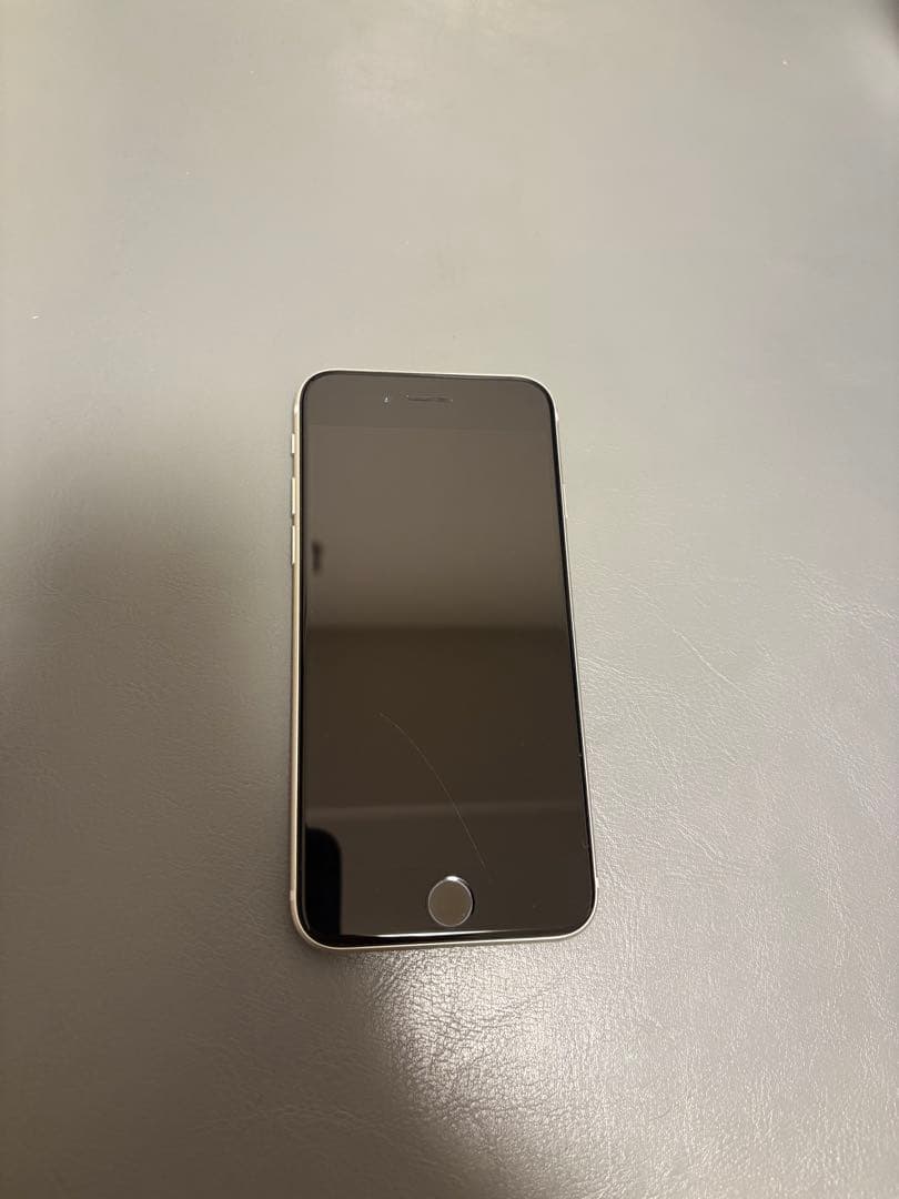 iPhone SE3 64GB ホワイト