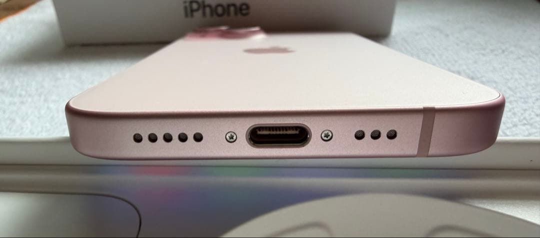 【キズあり】　iPhone15 【256GB】