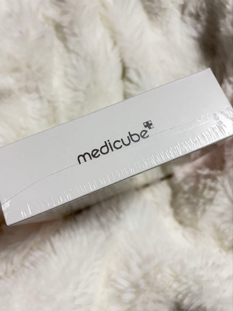MEDICUBE(メディキューブ) 美顔器　AGE-Rダーマエアショット