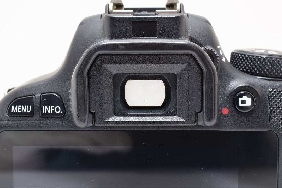 一眼レフデビューに✨Canon EOS KissX7✨高性能シングルレンズ 軽量