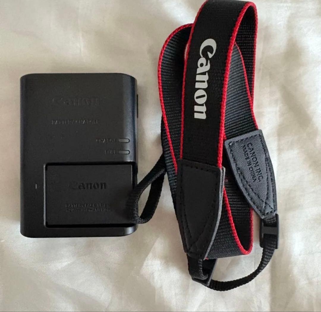 Canon EOS Kiss M2 ホワイト レンズ2本セット