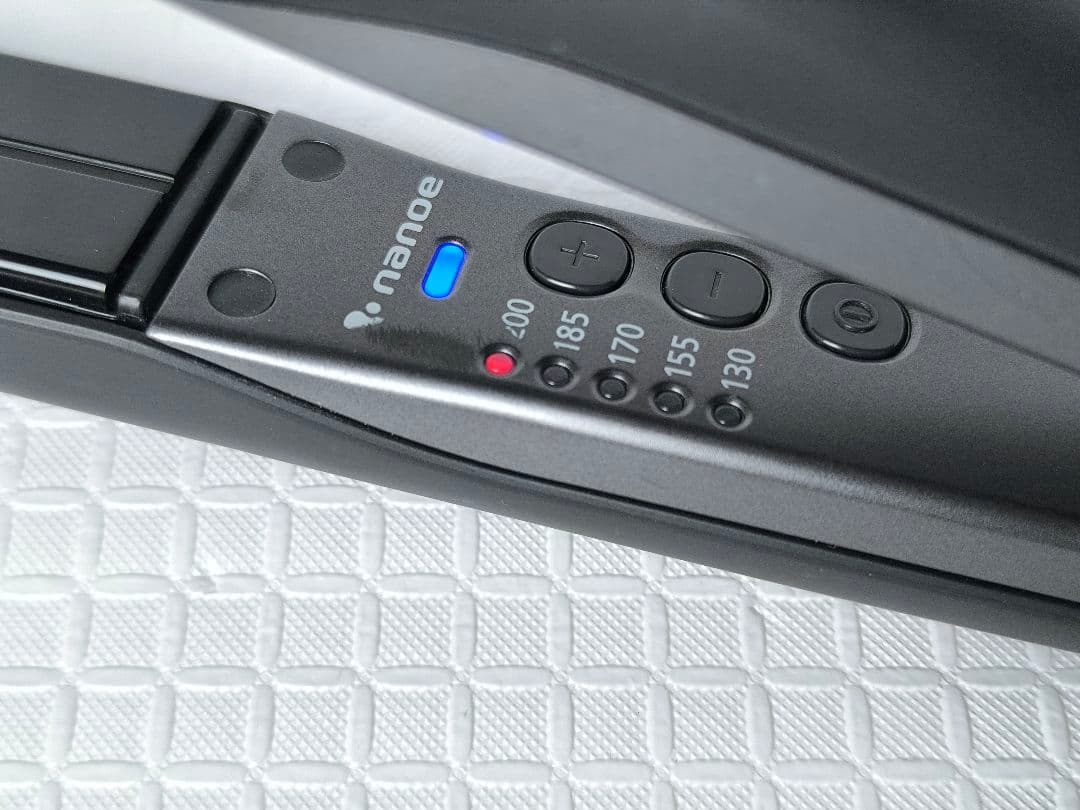 Panasonic ストレートアイロン　パナソニック　ナノケア　EH-HS0J