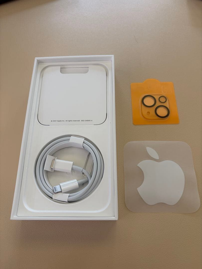 【美品】iPhone 13 128GB SIMフリー ピンク おまけ付