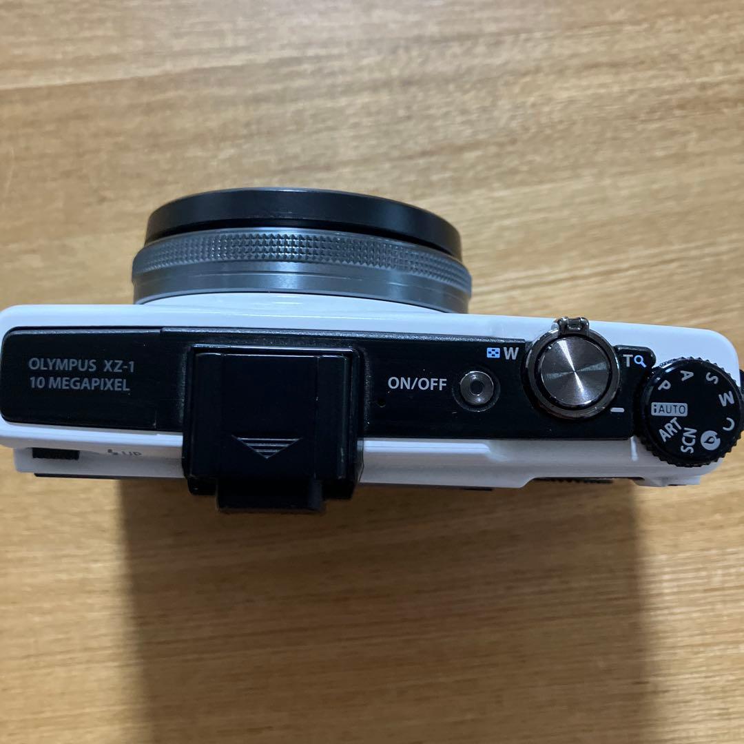 【ジャンク品】　OLYMPUS XZ-1 ホワイト　コンパクトデジタルカメラ