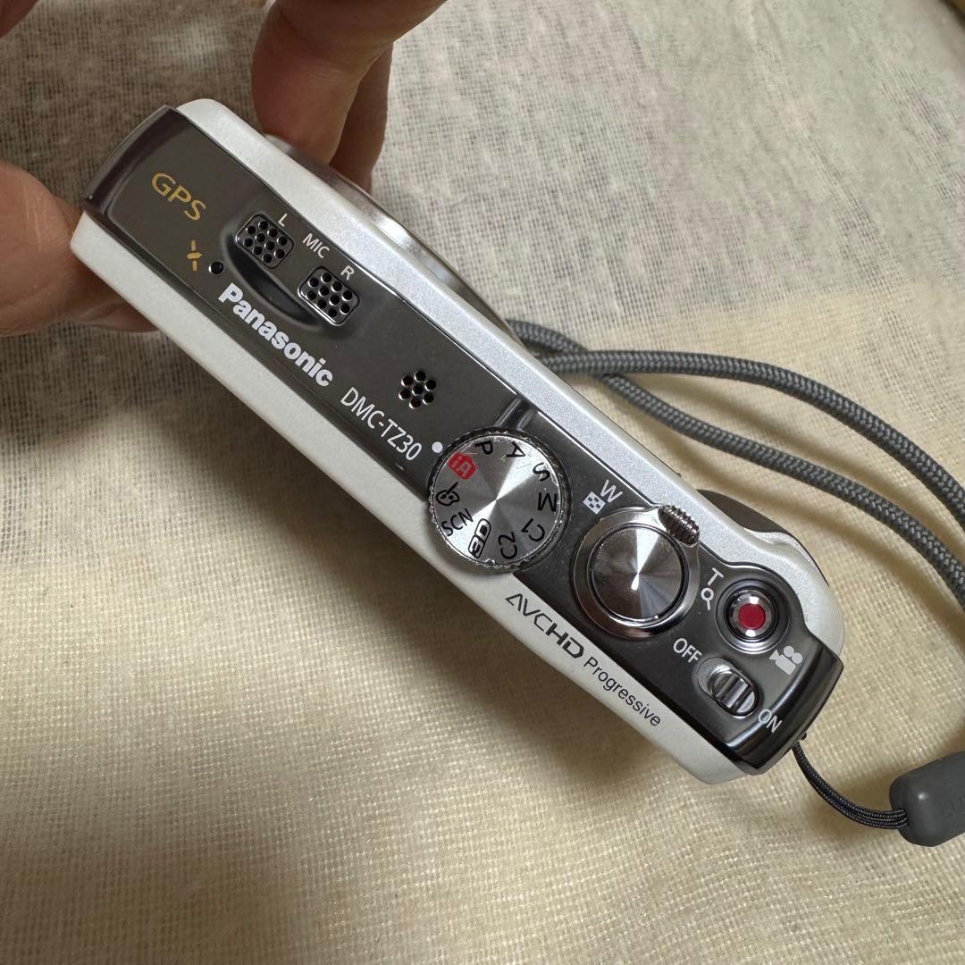 【美品】Panasonic LUMIX DMC-TZ30 デジタルカメラ