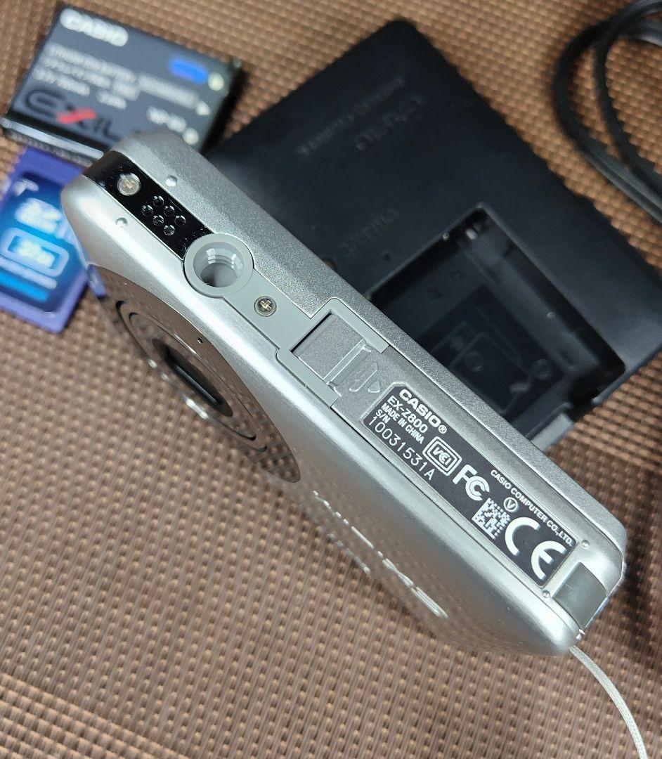 デジタルカメラ CASIO EXILIM EX-Z800