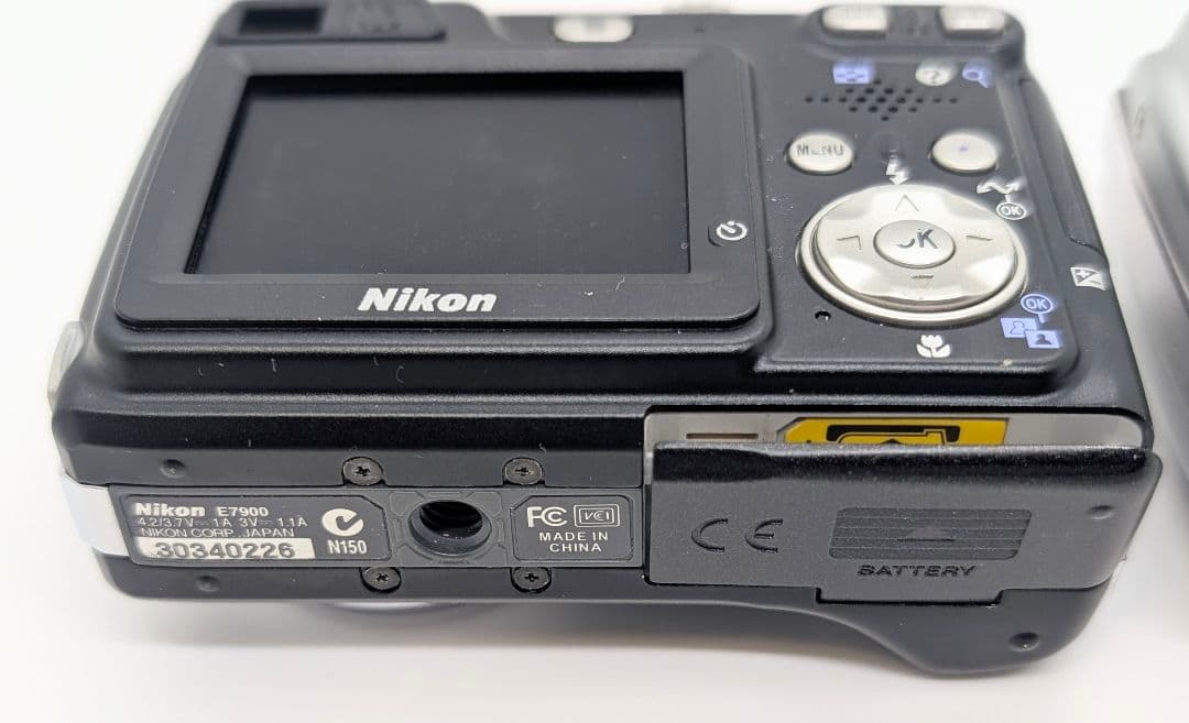 Nikon COOLPIX デジタルカメラ 2台 動作品 バッテリー 訳あり