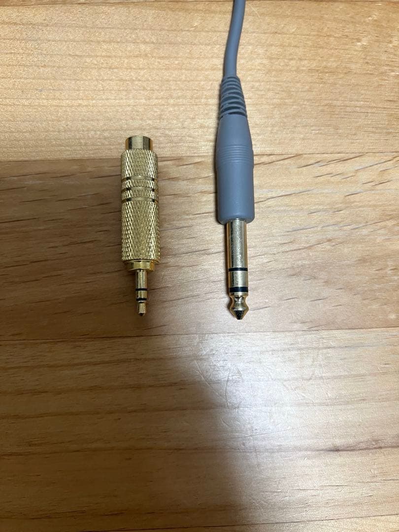 AKG プロフェッショナル オープンエアー型　K701-Y3-E