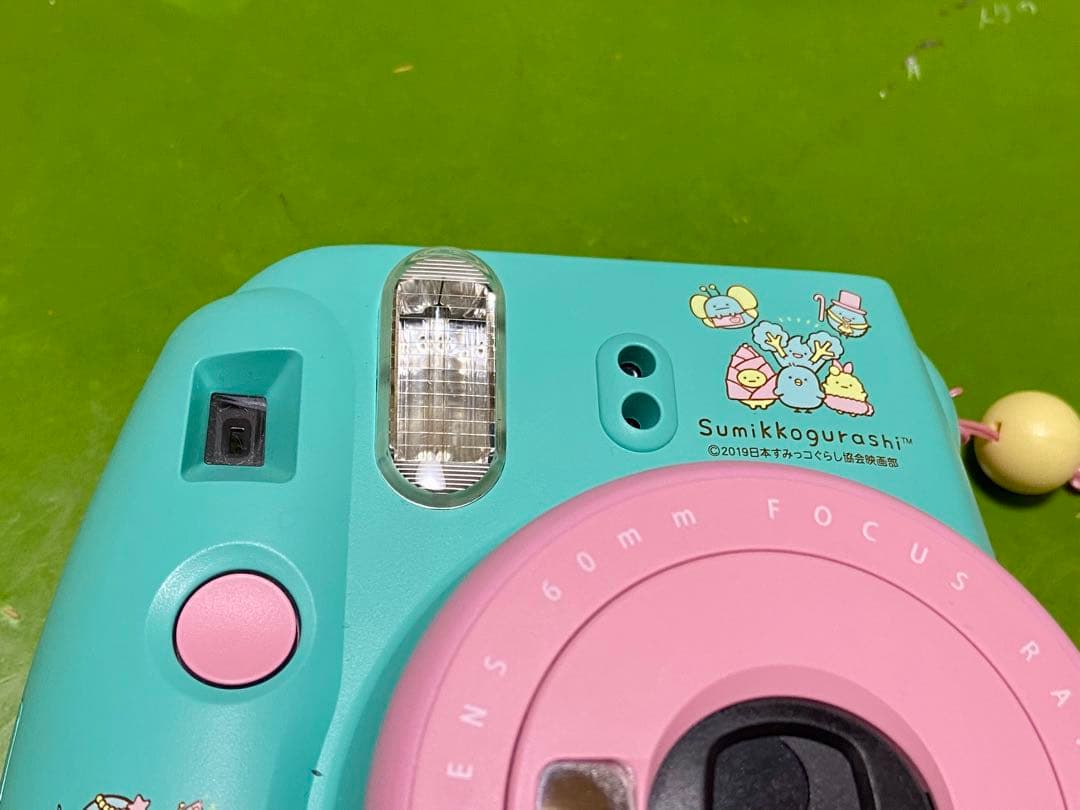 すみっコぐらし チェキ instax_mini_8+ とびだす絵本とひみつのコ