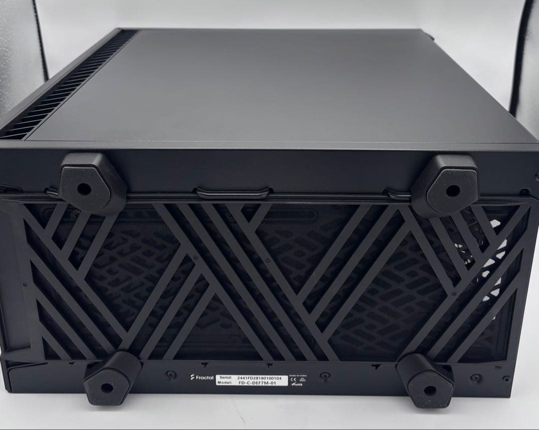 【開封歴有・未使用】FRACTAL Define 7 Mini / PCケース