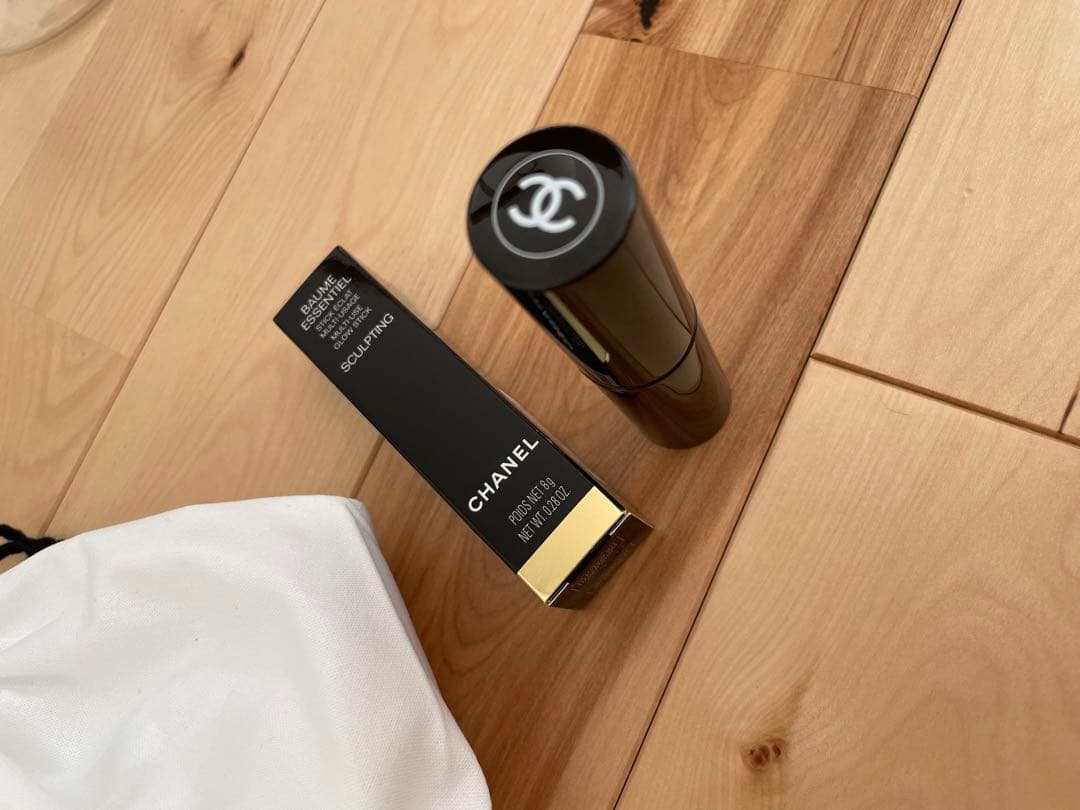 新品同様　 公式ポーチ付　CHANEL ボーム エサンシエル フェイスカラー