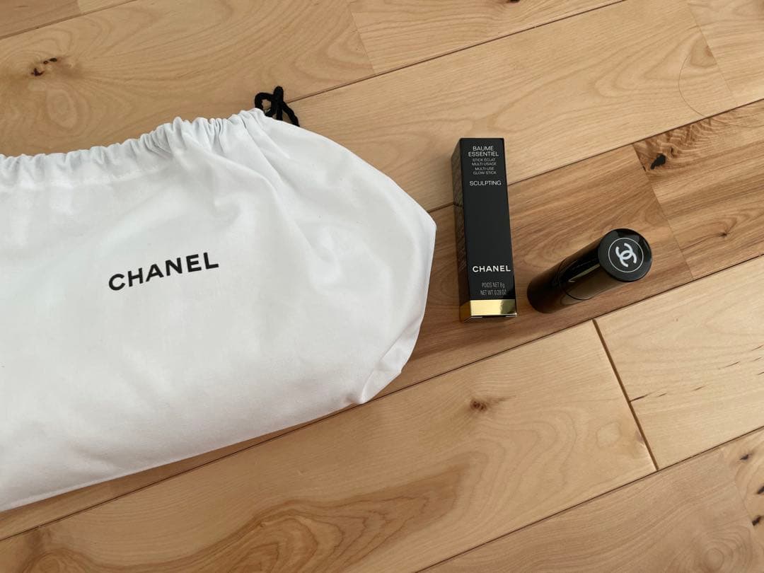 新品同様　 公式ポーチ付　CHANEL ボーム エサンシエル フェイスカラー