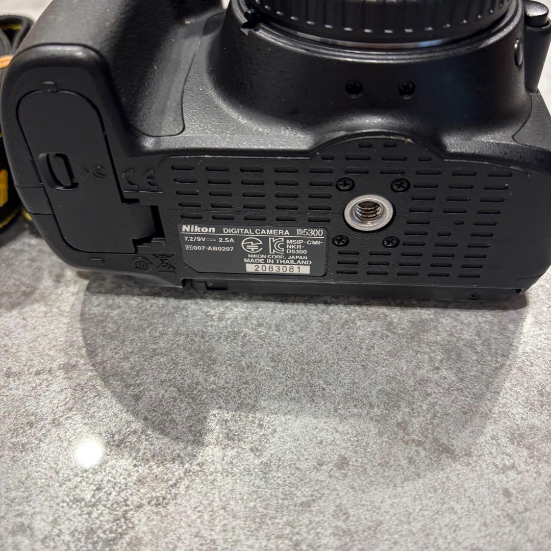Nikon ニコンD5300 18-55 VR II レンズキット