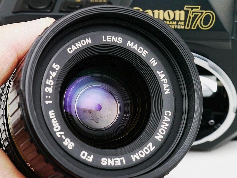 Canon T70 レンズとストロボ付きフィルムカメラスタートセット