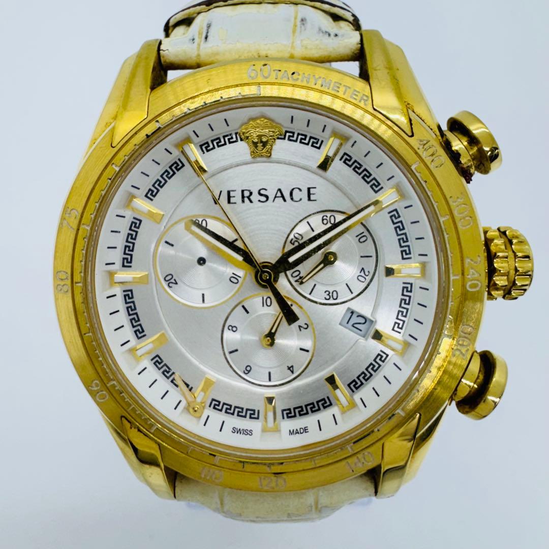 ✨VERSACE✨ヴェルサーチ✨クロノグラフ✨クォーツ✨シルバー文字盤✨腕時計✨