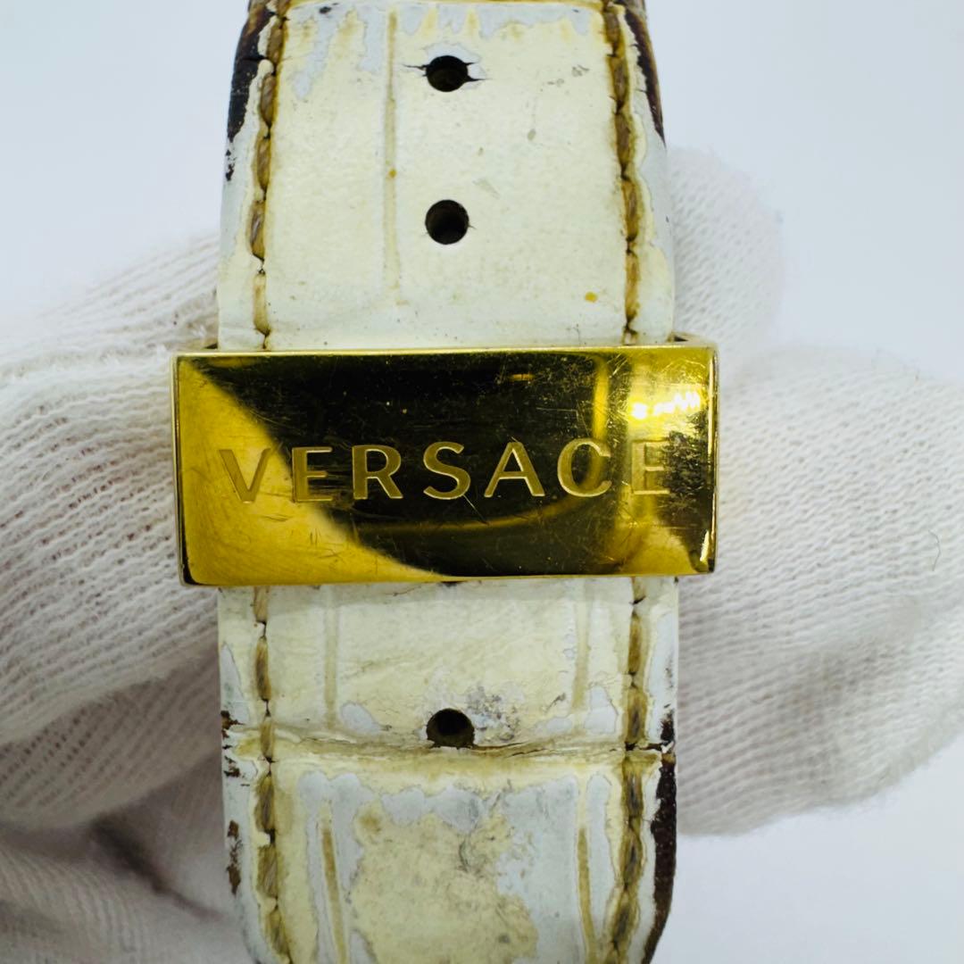 ✨VERSACE✨ヴェルサーチ✨クロノグラフ✨クォーツ✨シルバー文字盤✨腕時計✨