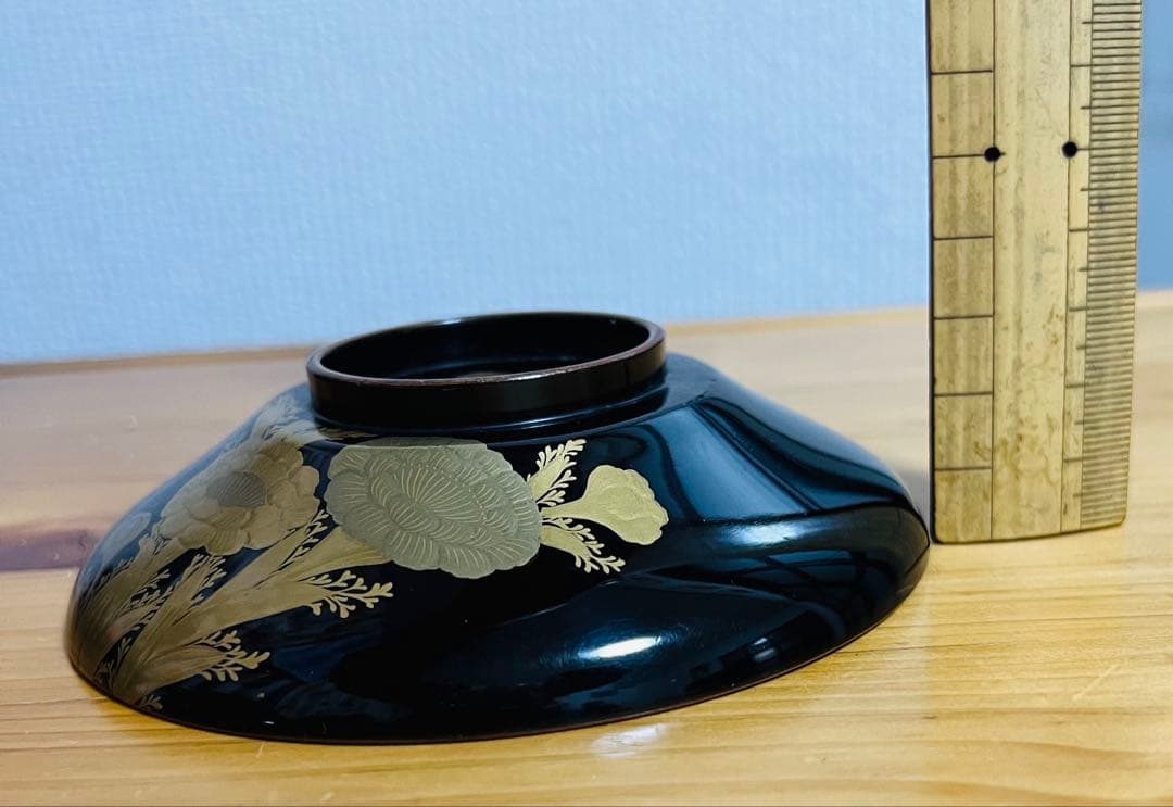 純金盛金福壽草花蒔絵蓋付碗六客明治期