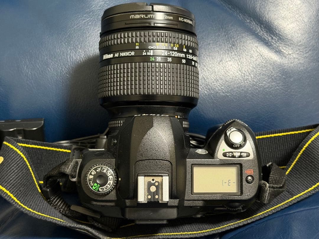 ニコン Nikon D70 + 24-120mm F3.5-5.6D セット