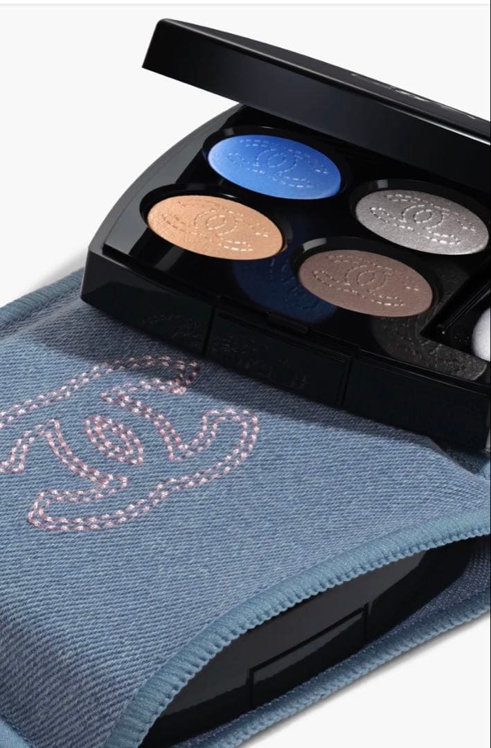 CHANEL レ キャトル オンブル　29 ココ ジーン