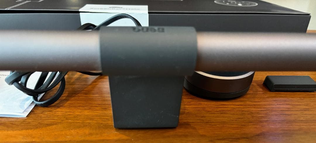 美品：BenQ ScreenBar Halo スクリーンバー