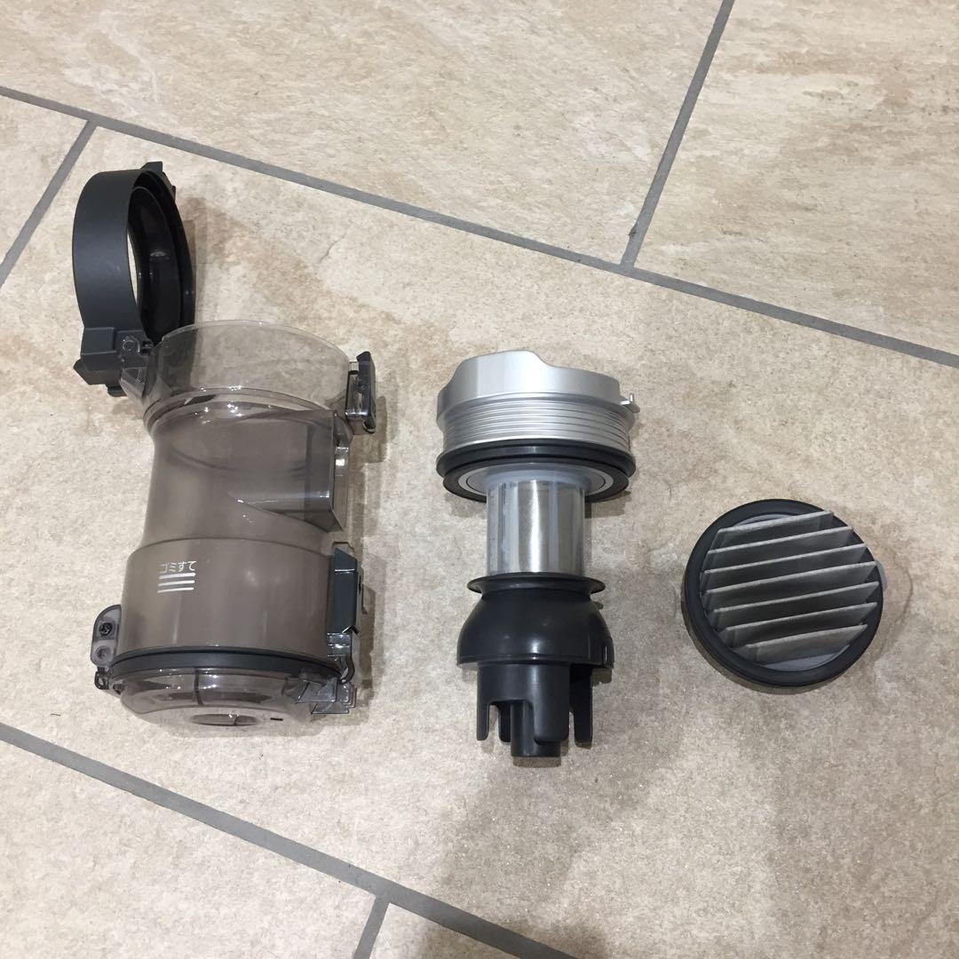 パナソニック コードレス充電式掃除機　MC-SBU830J