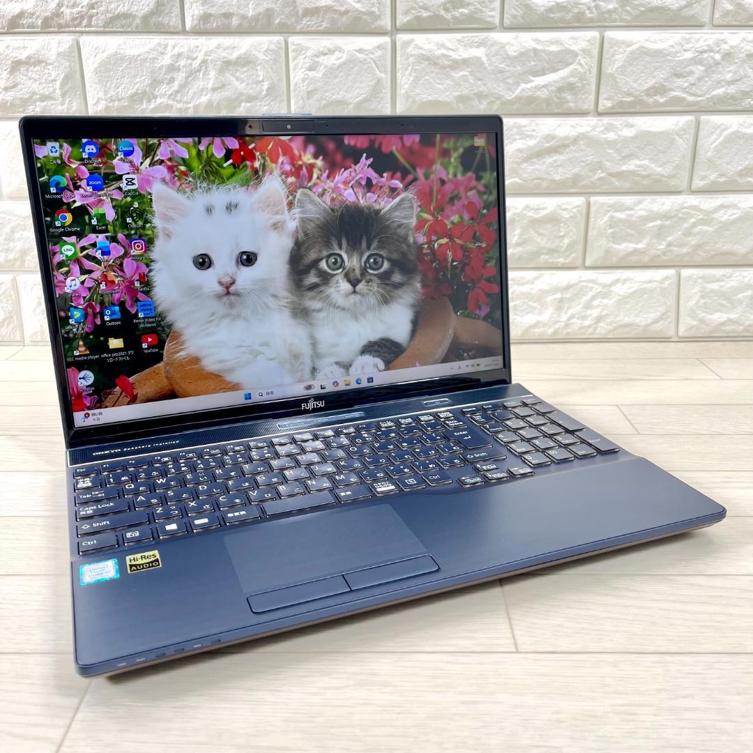 富士通 第8世代 i7 新品SSD512＋HDD搭載 メモリ16 ノートパソコン