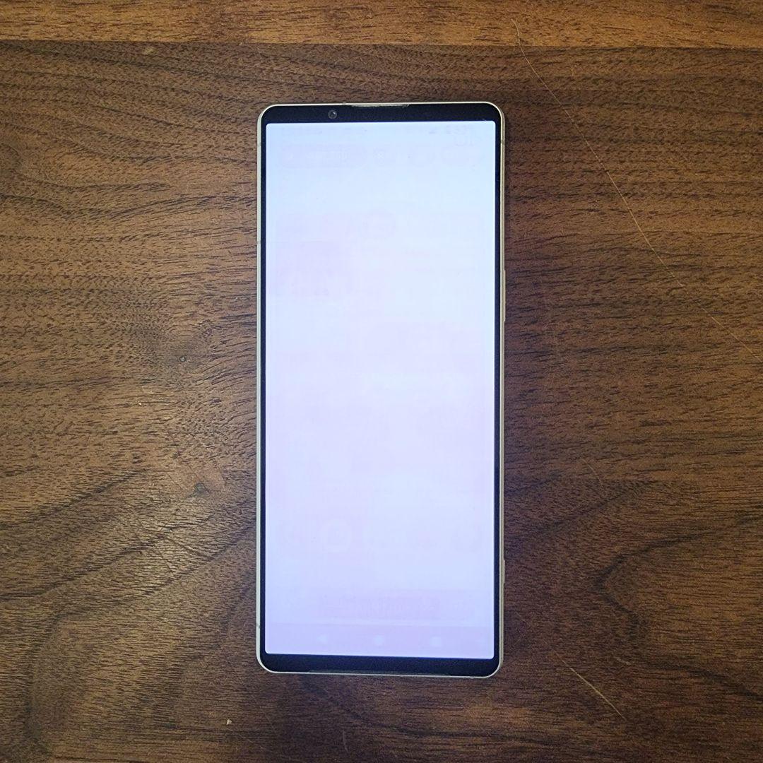 Xperia 1 V simフリー au