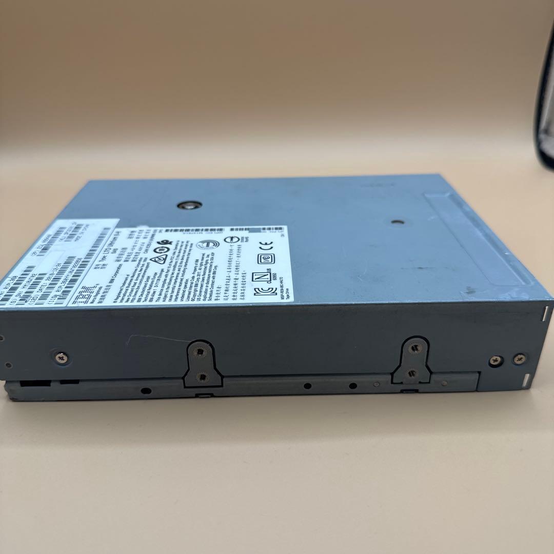 IBM LTO Ultrium 8-H テープドライブ 動作未確認